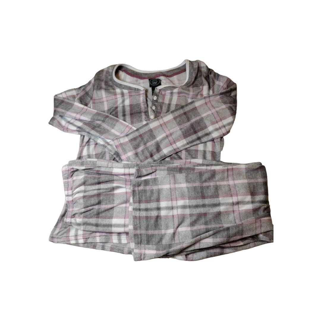 Laura Ashley Plaid Pajamas Size L